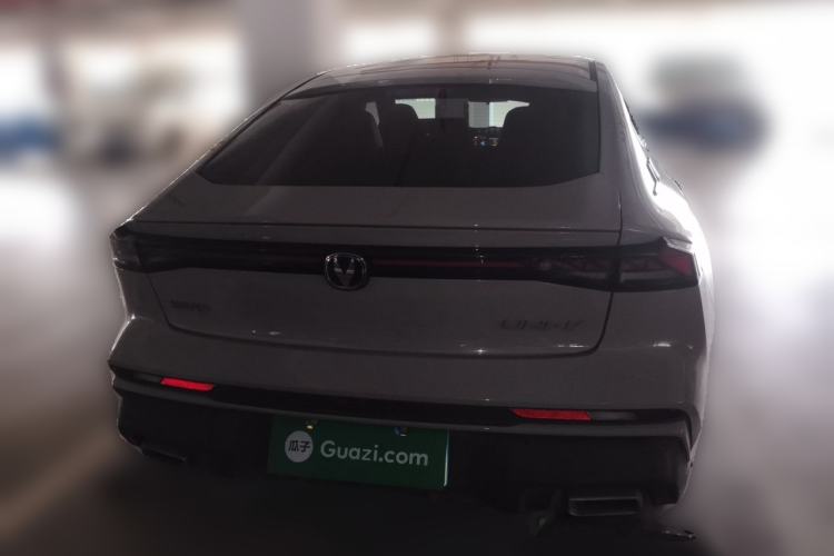 Used CHANGAN UNI-V 2024 1.5T Prestige Edition Rear