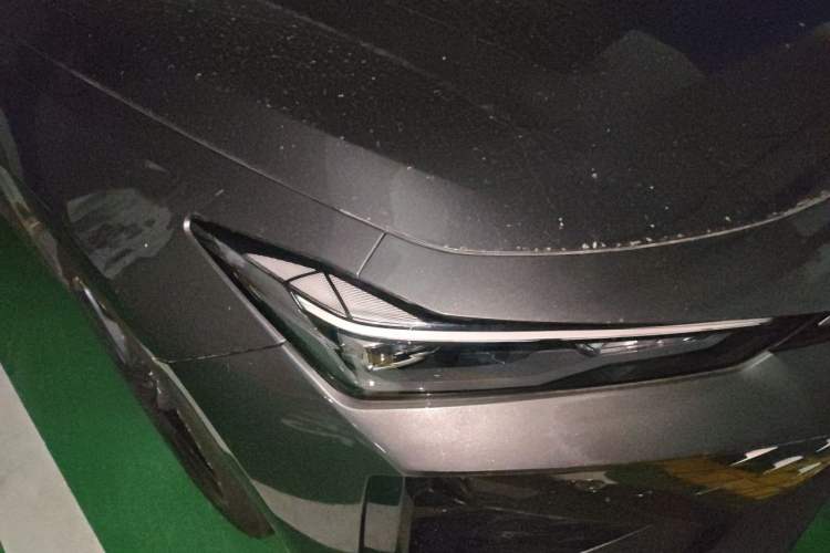 Used CHANGAN UNI-V 2024 1.5T Prestige Edition Right Front Headlight