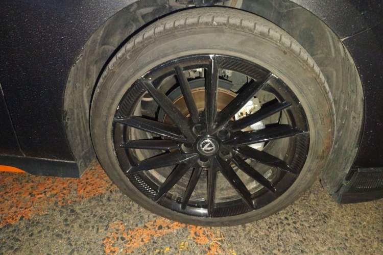 Used CHANGAN UNI-V 2024 1.5T Prestige Sport Edition Right Front Wheel Hub