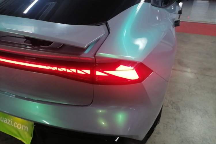 Used CHANGAN UNI-V 2024 2.0T Classic Sport Edition Right Rear Taillight