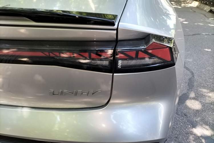 Used CHANGAN UNI-V 2024 1.5T Prestige Edition Right Rear Taillight