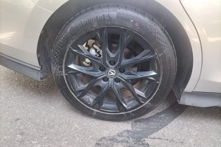 Used CHANGAN UNI-V 2024 1.5T Prestige Edition Right Rear Wheel Hub