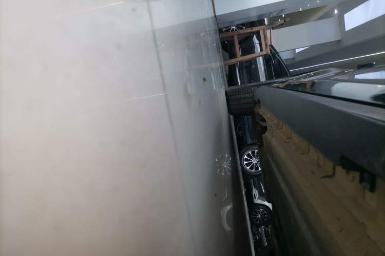 Used CHANGAN UNI-V 2024 1.5T Prestige Edition Right Side Sill