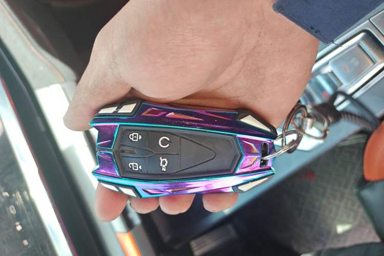 Used CHANGAN UNI-V 2024 1.5T Prestige Sport Edition Vehicle Key