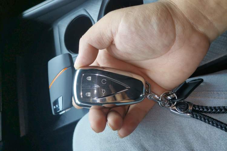 Used CHANGAN UNI-V 2024 1.5T Prestige Edition Vehicle Key