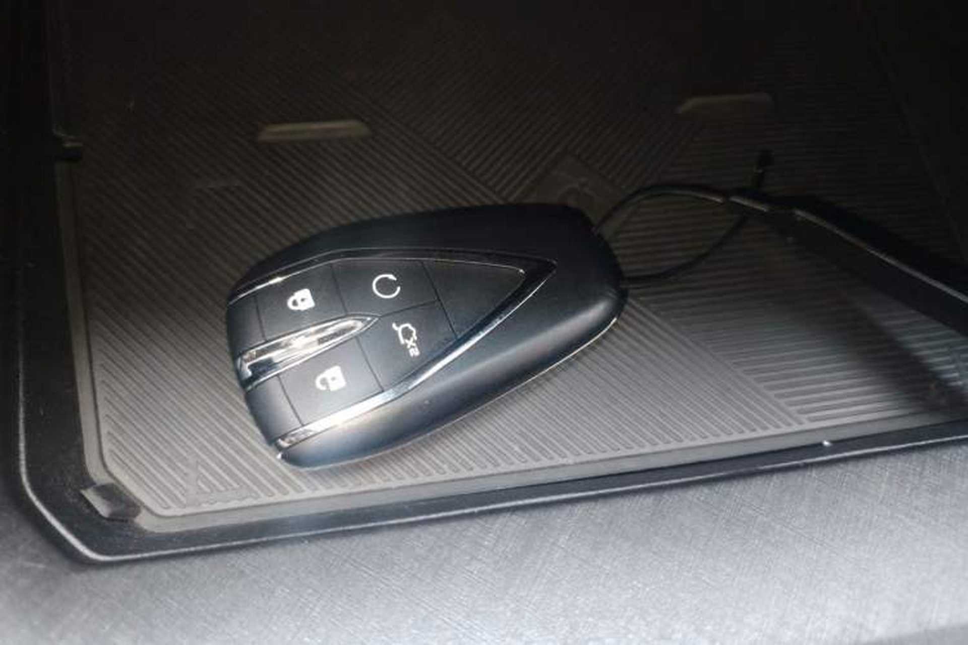 Used CHANGAN UNI-V 2024 1.5T Prestige Edition Vehicle Key