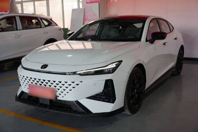Used CHANGAN UNI-V 2024 1.5T Prestige Edition