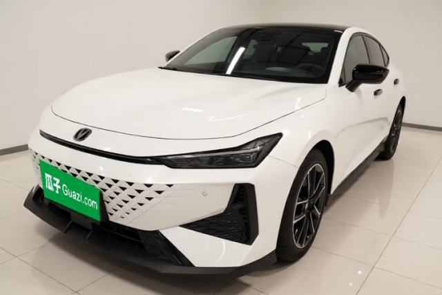 Used CHANGAN UNI-V 2024 1.5T Prestige Edition