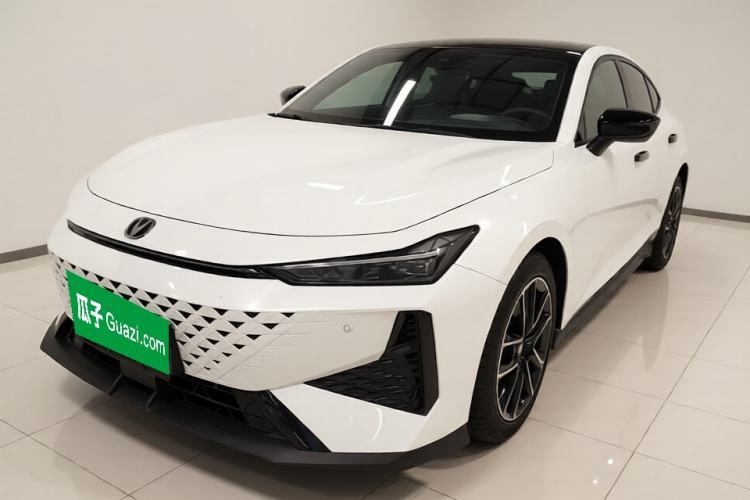 Ojetý CHANGAN UNI-V 2024 1.5T Prestige Edition Guazi used car, China used car export, Used car for sale, Used  cars, Cheapest cars for sale