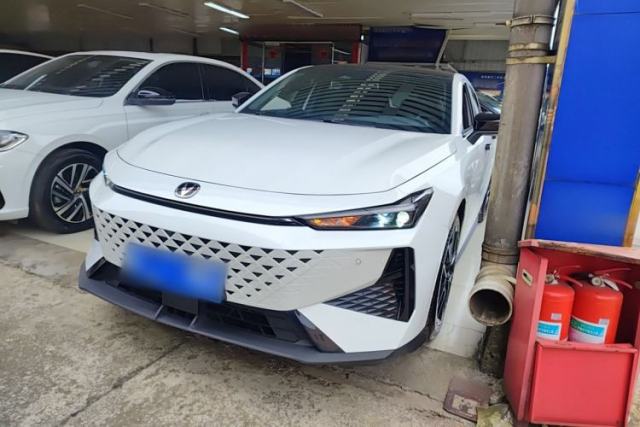 Used CHANGAN UNI-V 2024 1.5T Prestige Edition