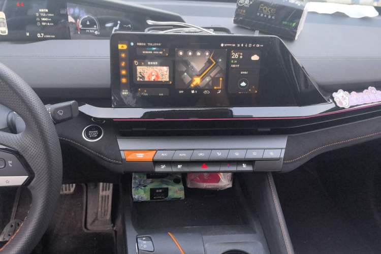 Used CHANGAN UNI-V 2024 1.5T Luxury Edition Audio And AC Panel