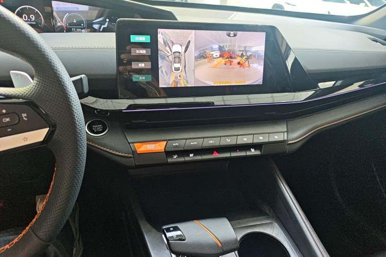 Used CHANGAN UNI-V 2024 1.5T Prestige Edition Audio And AC Panel