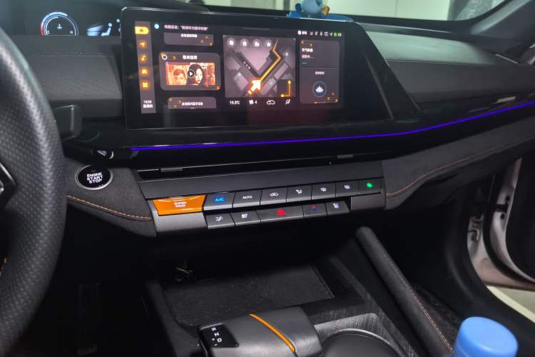 Used CHANGAN UNI-V 2024 1.5T Prestige Sport Edition Audio And AC Panel