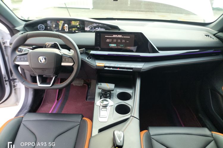 Used CHANGAN UNI-V 2024 1.5T High-Energy Version Audio And AC Panel