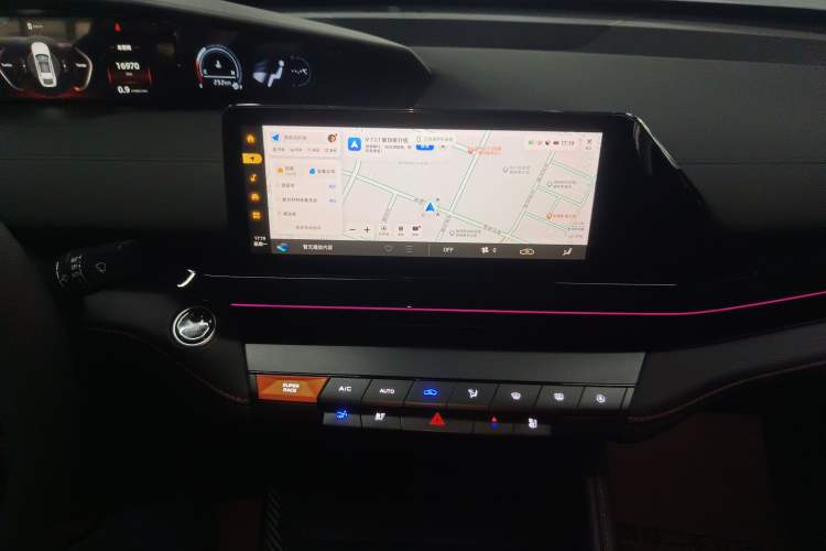 Used CHANGAN UNI-V 2024 1.5T Prestige Edition Audio And AC Panel