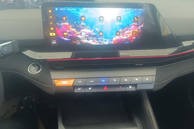 Used CHANGAN UNI-V 2024 1.5T Prestige Sport Edition Audio And AC Panel