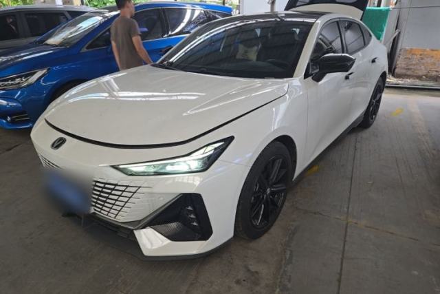 Used CHANGAN UNI-V 2024 1.5T High-Energy Version