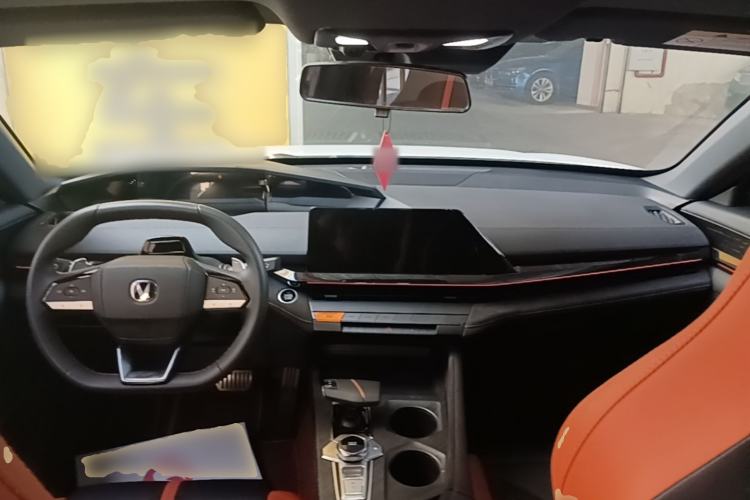 Used CHANGAN UNI-V 2024 1.5T Prestige Sport Edition Center Console