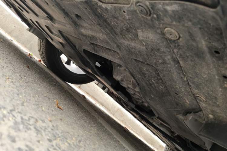 Used CHANGAN UNI-V 2024 1.5T Prestige Edition Chassis Front Left
