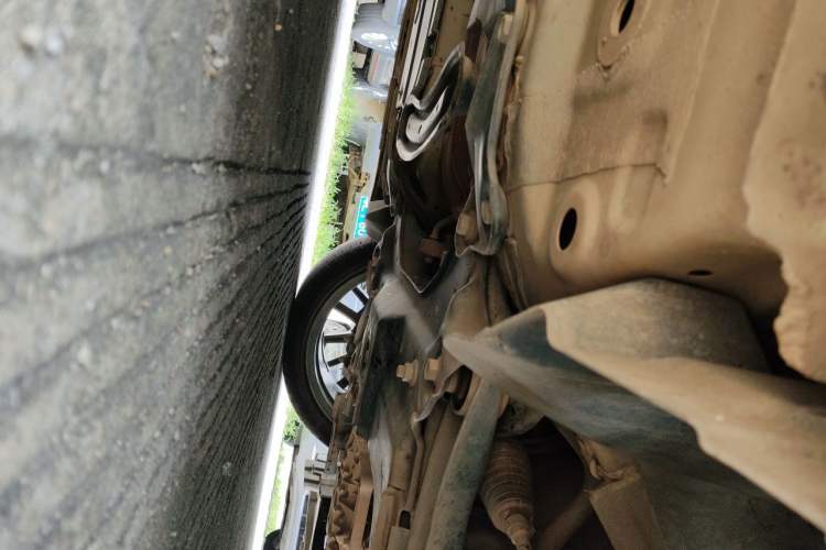 Used CHANGAN UNI-V 2024 1.5T Prestige Sport Edition Chassis Front Right
