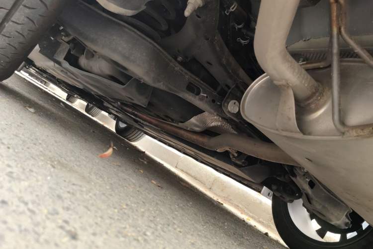 Used CHANGAN UNI-V 2024 1.5T Prestige Edition Chassis Rear Left