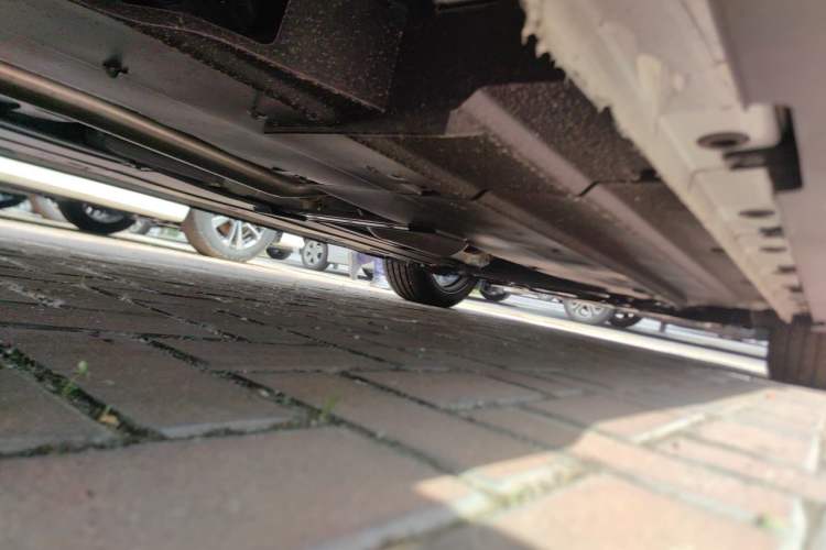 Used CHANGAN UNI-V 2024 1.5T High-Energy Version Chassis Rear Right