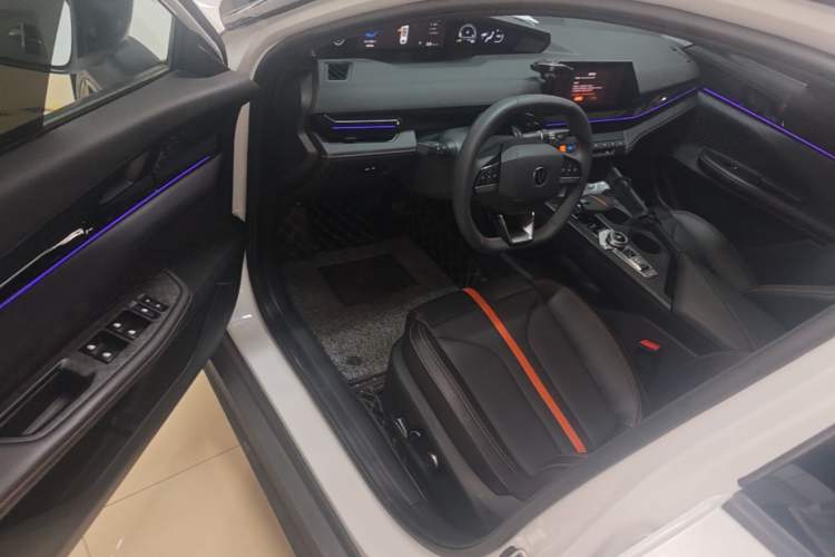 Used CHANGAN UNI-V 2024 1.5T Prestige Edition Driver Seat