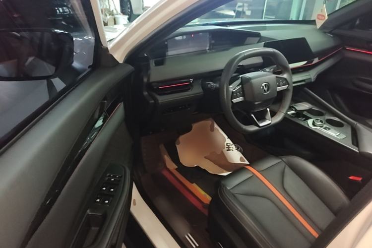 Used CHANGAN UNI-V 2024 1.5T Prestige Edition Driver Seat