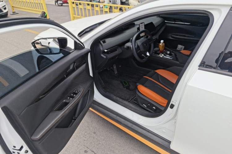 Used CHANGAN UNI-V 2024 1.5T Prestige Sport Edition Driver Seat