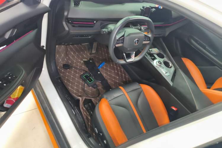Used CHANGAN UNI-V 2024 1.5T Prestige Sport Edition Driver Seat