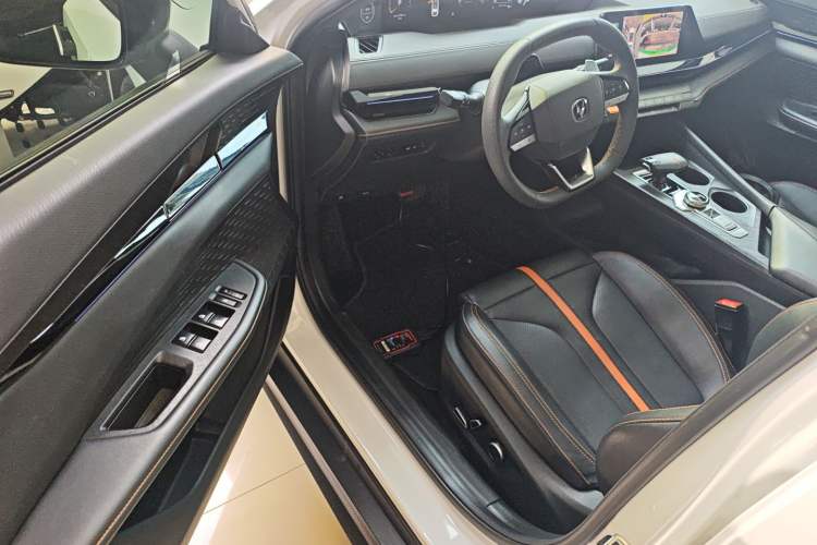 Used CHANGAN UNI-V 2024 1.5T Prestige Edition Driver Seat