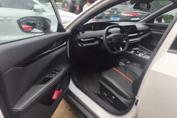 Used CHANGAN UNI-V 2024 1.5T Prestige Edition Driver Seat