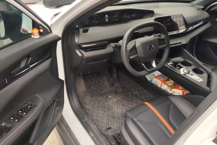 Used CHANGAN UNI-V 2024 1.5T Prestige Edition Driver Seat