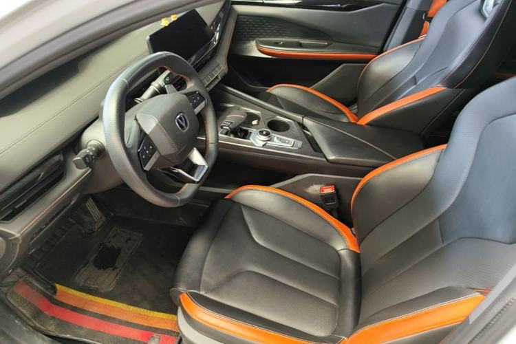 Used CHANGAN UNI-V 2024 1.5T High-Energy Version Driver Seat