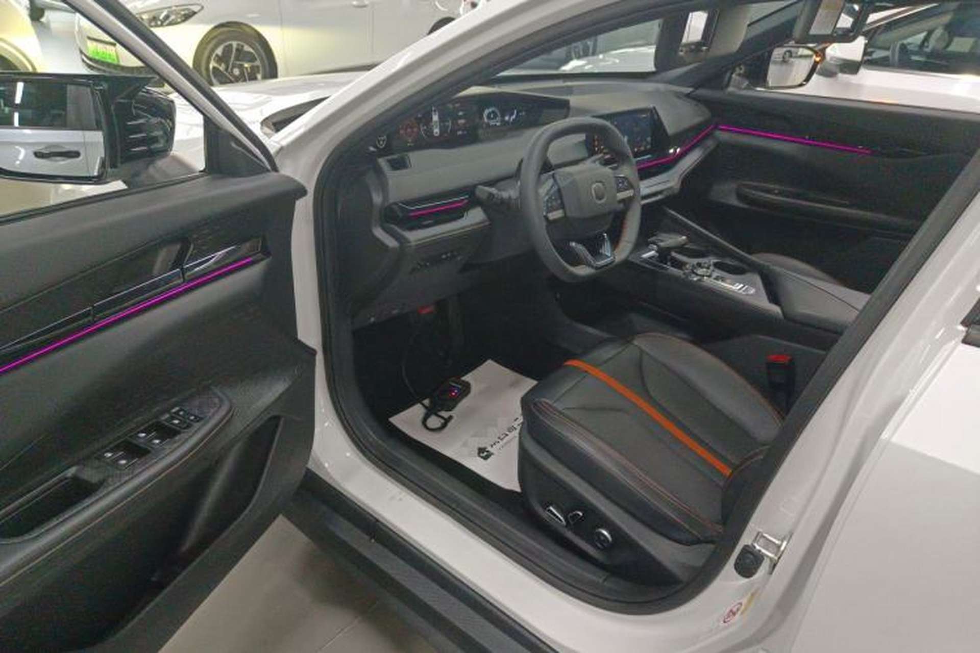 Used CHANGAN UNI-V 2024 1.5T Prestige Edition Driver Seat