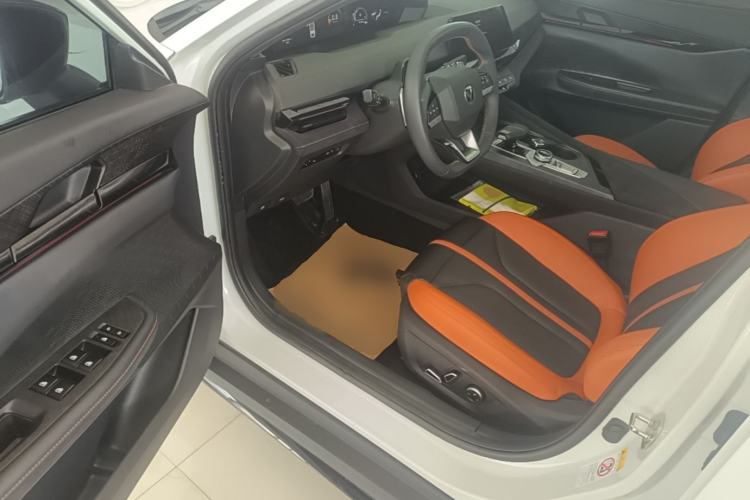 Used CHANGAN UNI-V 2024 1.5T Prestige Sport Edition Driver Seat