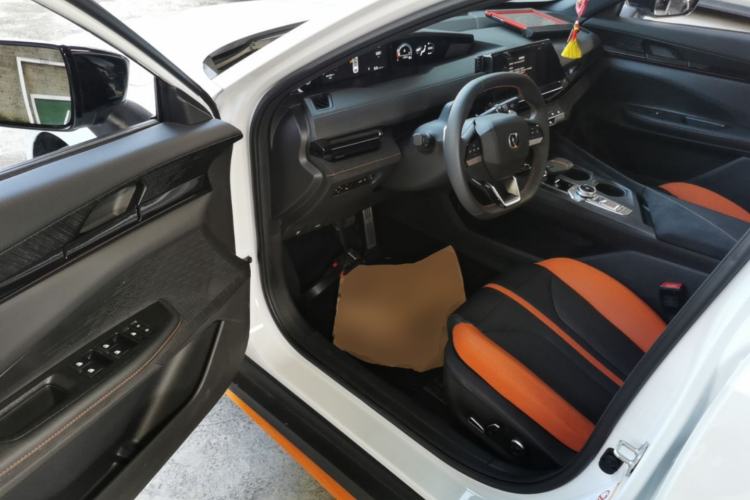 Used CHANGAN UNI-V 2024 1.5T Prestige Sport Edition Driver Seat