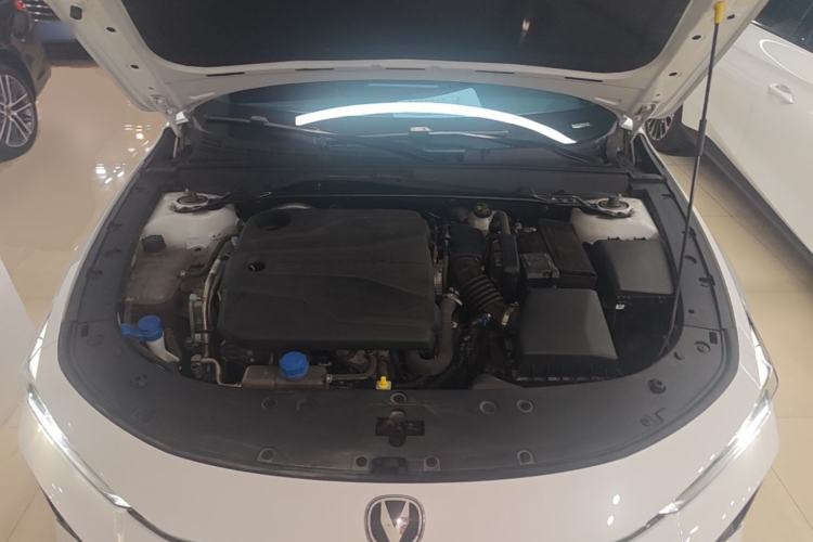 Used CHANGAN UNI-V 2024 1.5T Prestige Edition Engine Bay