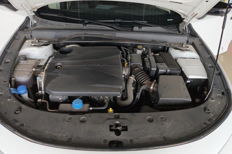 Used CHANGAN UNI-V 2024 1.5T Prestige Edition Engine Bay