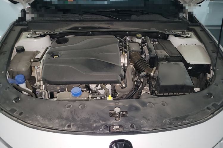Used CHANGAN UNI-V 2024 1.5T Prestige Sport Edition Engine Bay