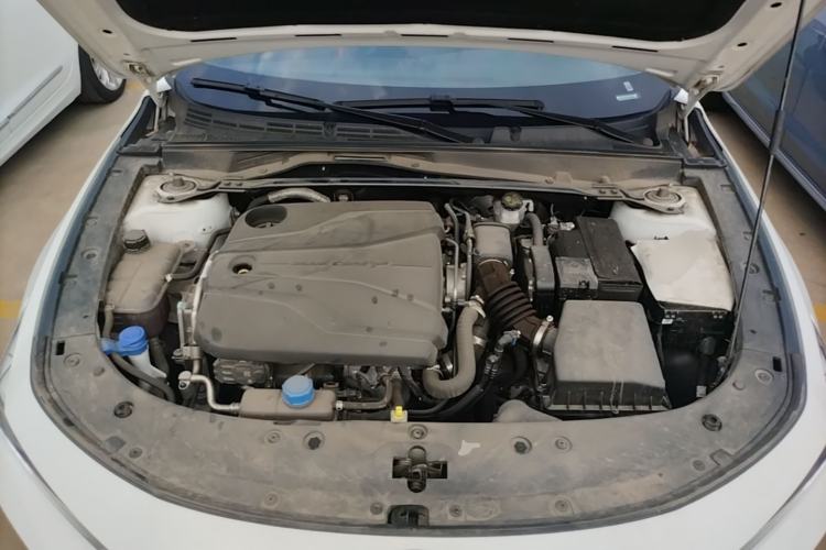 Used CHANGAN UNI-V 2024 1.5T Prestige Edition Engine Bay