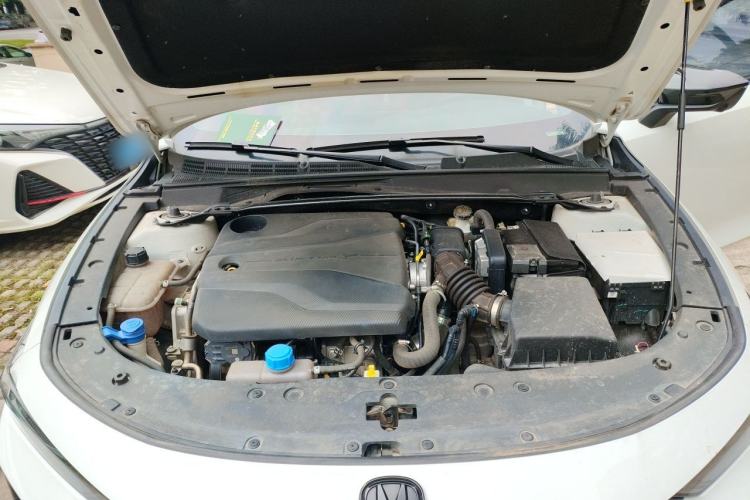 Used CHANGAN UNI-V 2024 1.5T Prestige Sport Edition Engine Bay