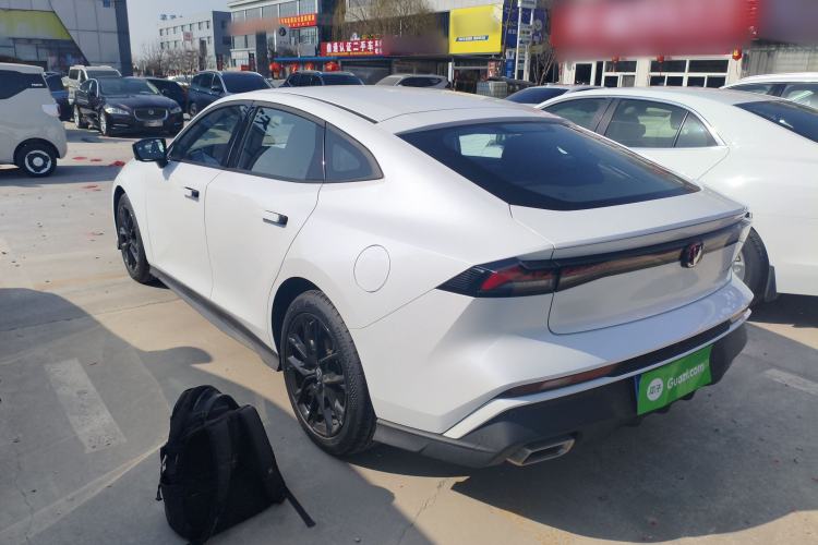 Used CHANGAN UNI-V 2024 1.5T Luxury Edition Exterior 2