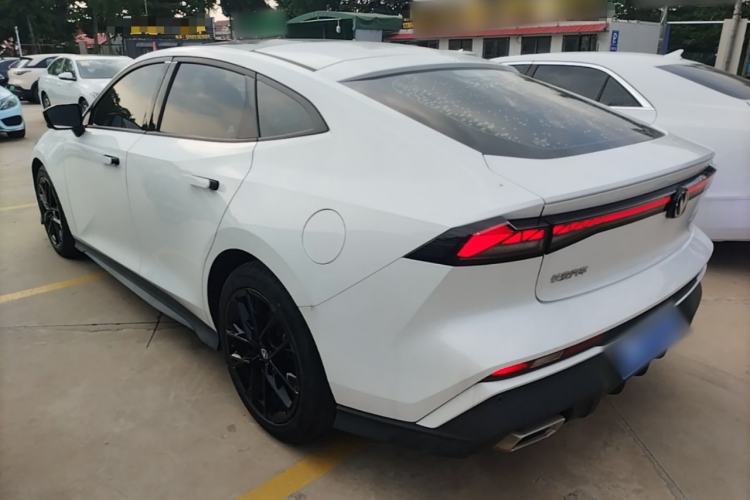 Used CHANGAN UNI-V 2024 1.5T Prestige Edition Exterior 2