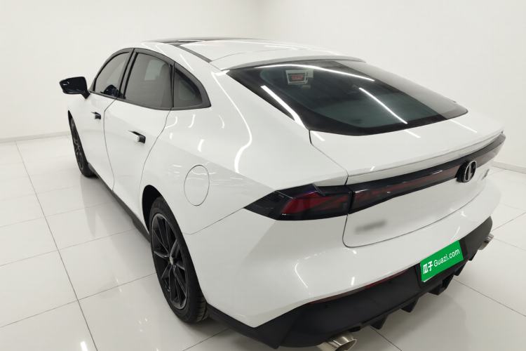 Used CHANGAN UNI-V 2024 1.5T High-Energy Version Exterior 2