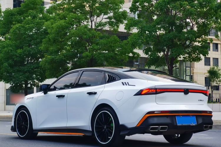 Used CHANGAN UNI-V 2024 1.5T Prestige Sport Edition Exterior 3