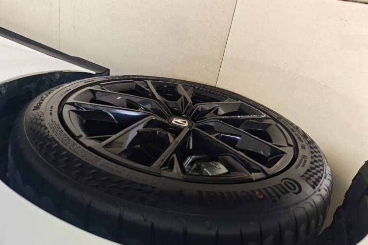 Used CHANGAN UNI-V 2024 1.5T Prestige Edition Exterior 4