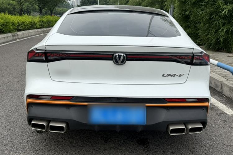 Used CHANGAN UNI-V 2024 1.5T Prestige Sport Edition Exterior 5