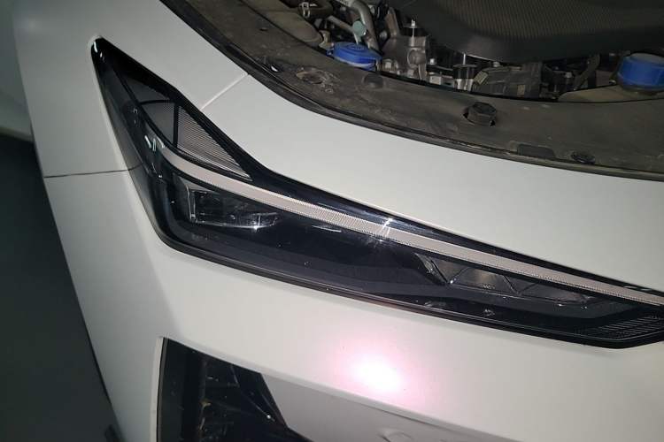 Used CHANGAN UNI-V 2024 1.5T Prestige Sport Edition Exterior 6