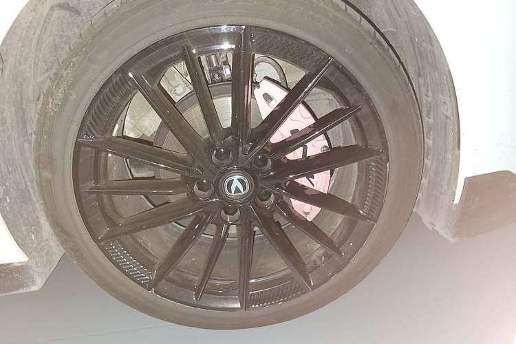 Used CHANGAN UNI-V 2024 1.5T Prestige Sport Edition Exterior 7